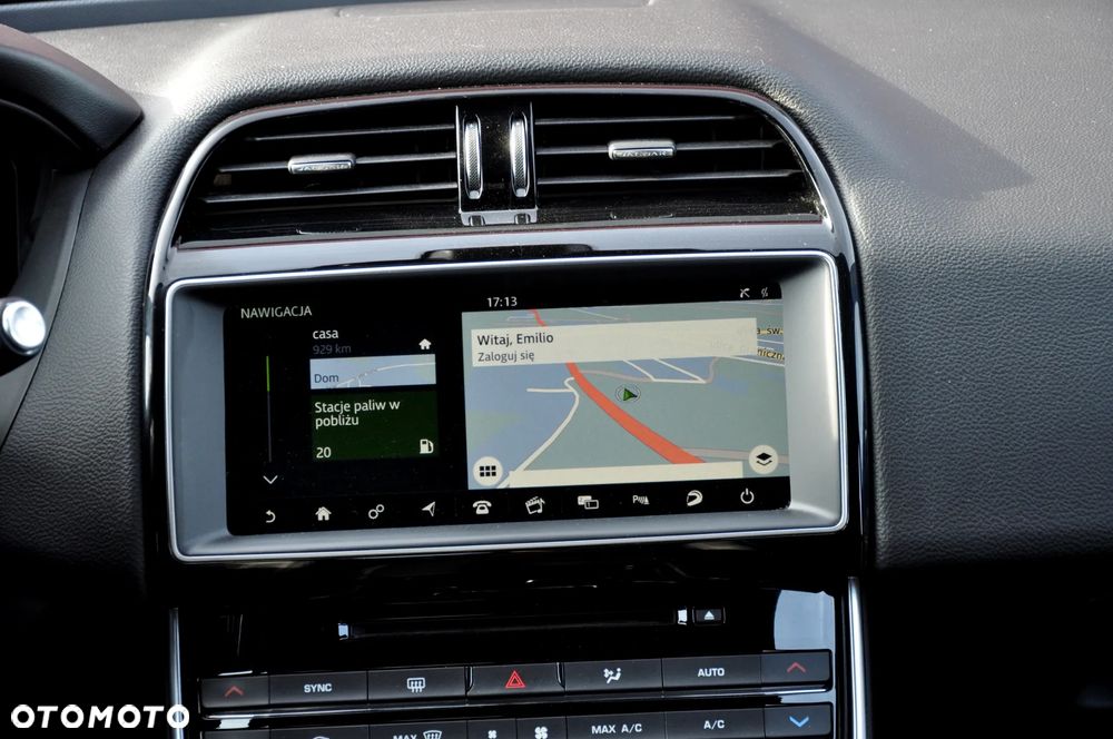 Jaguar XE 2.0 D AWD R-Sport - 31