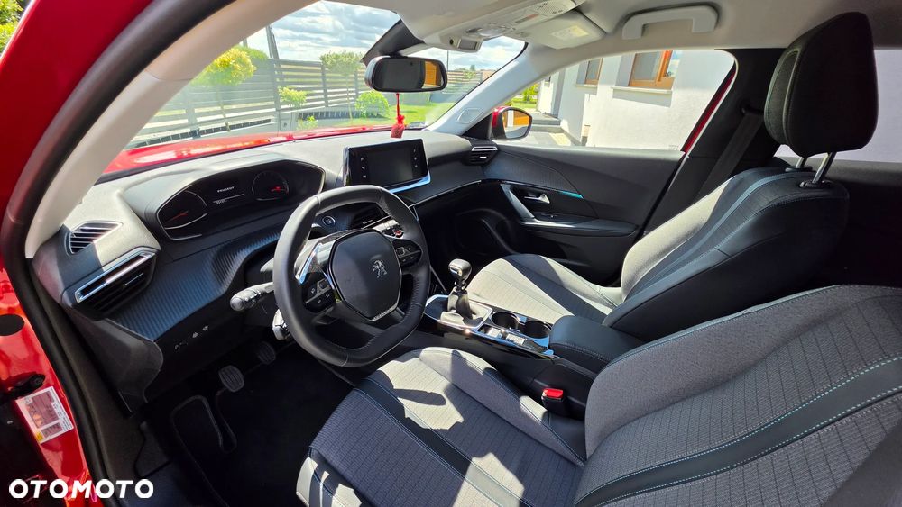Peugeot 2008 1.2 PureTech Active S&S - 10
