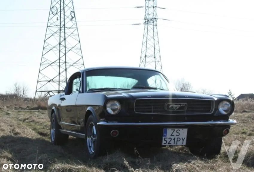 Ford Mustang - 4