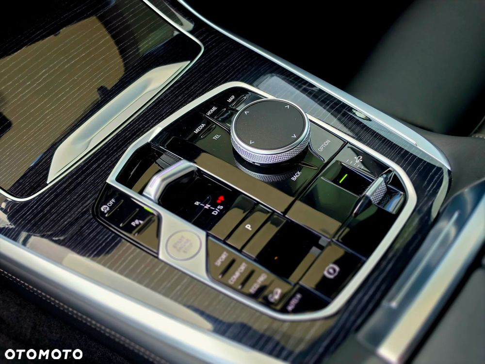 BMW X7 xDrive40d mHEV sport - 31