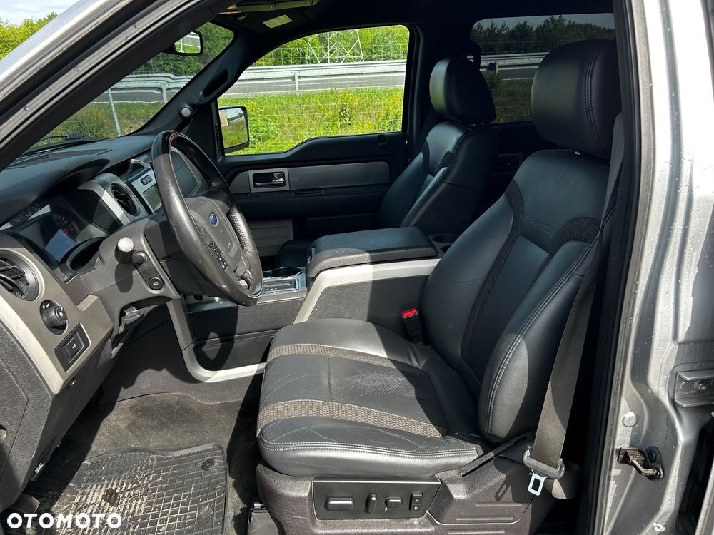 Ford Inny - 10