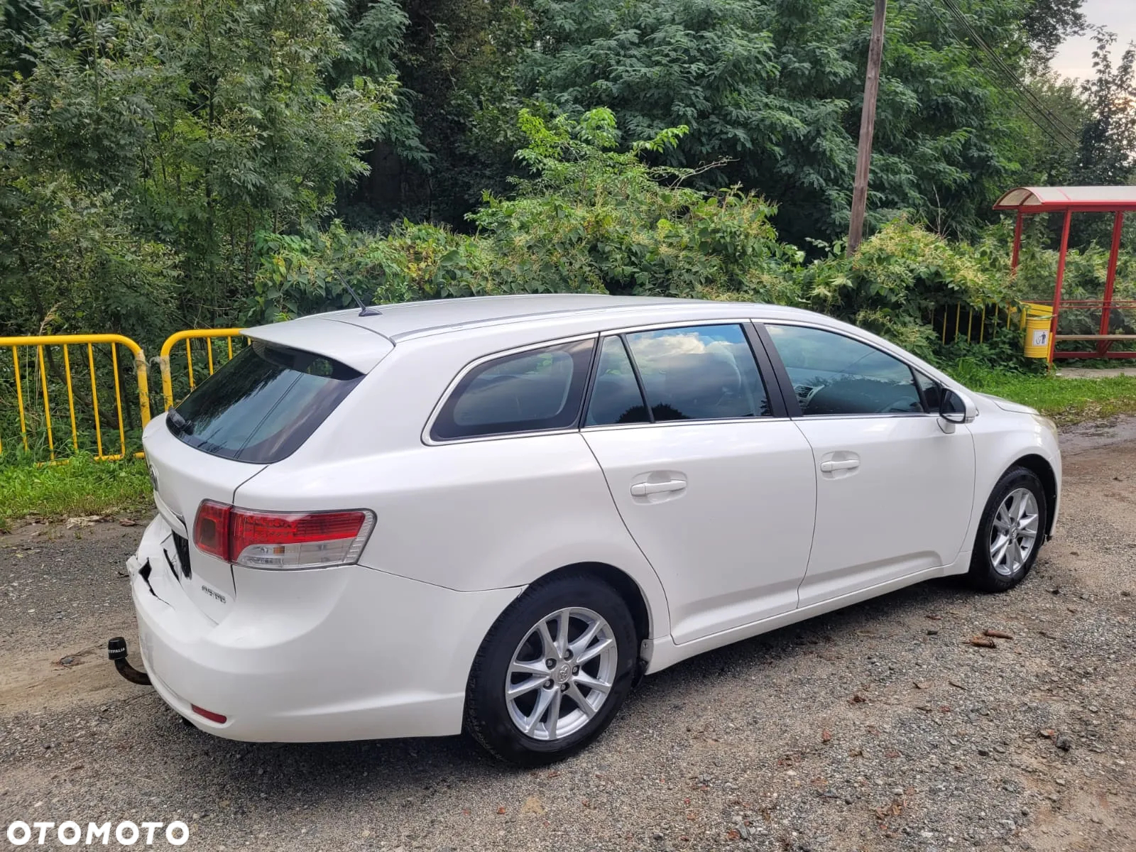 Toyota Avensis 2.0 D-4D Premium - 3