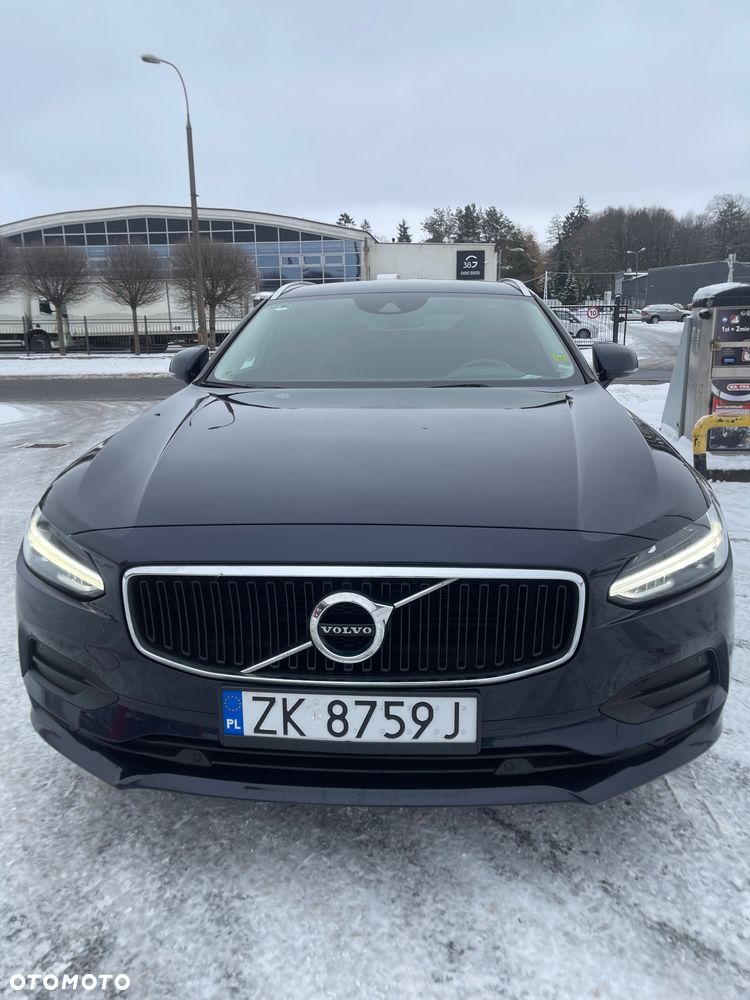 Volvo V90 D4 Momentum - 2