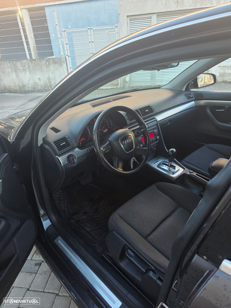Audi A4 2.0 TDI Sport Multi - 4