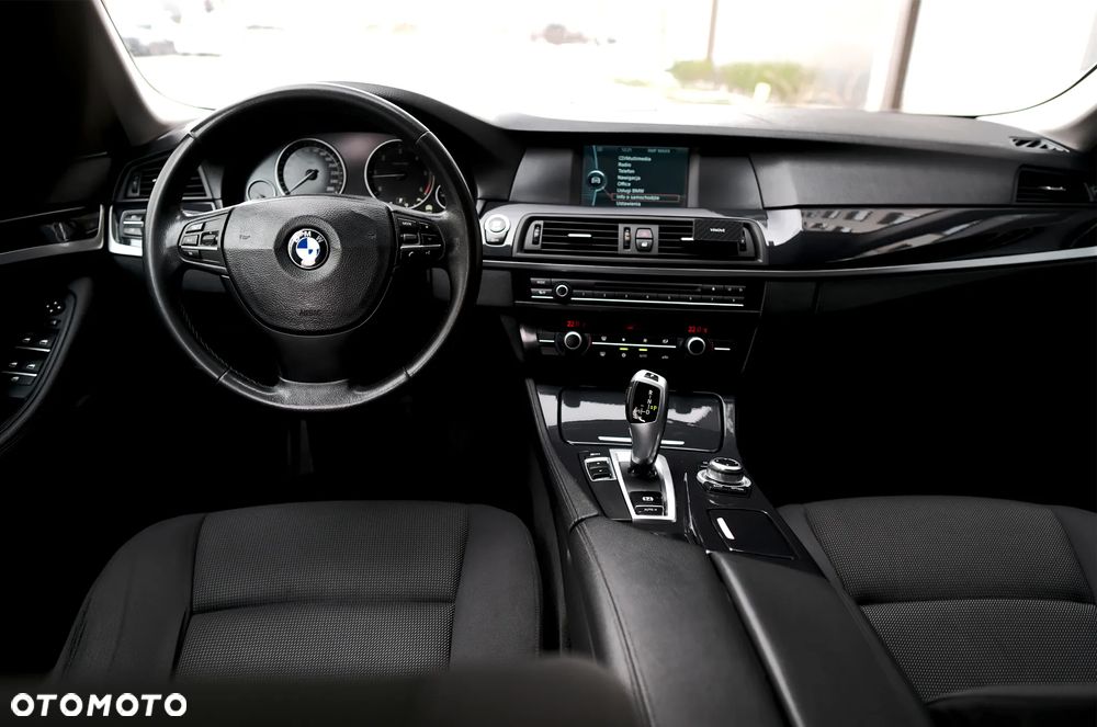 BMW Seria 5 520d - 36
