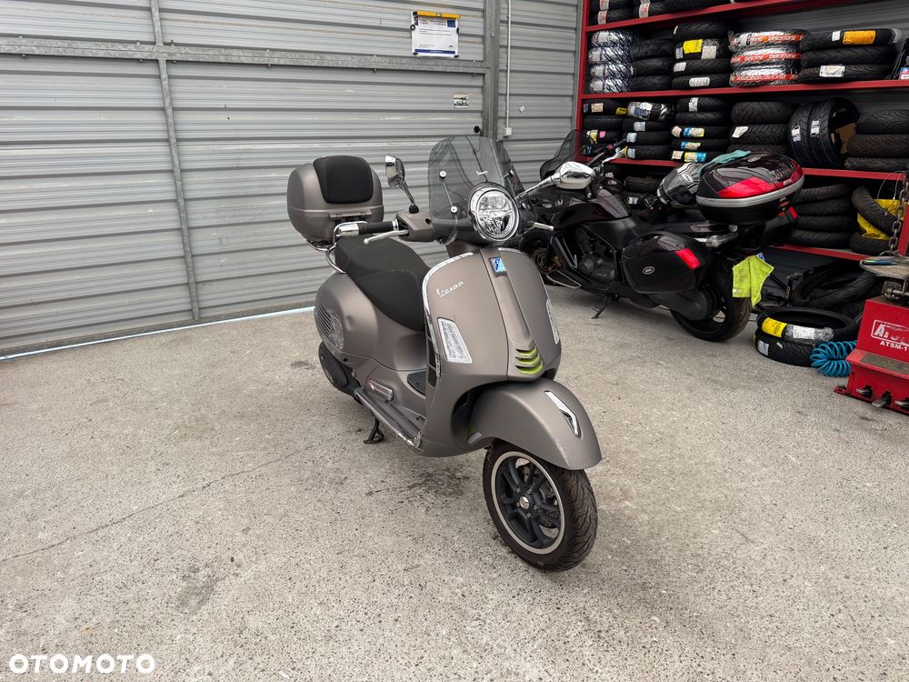 Vespa GTS - 1
