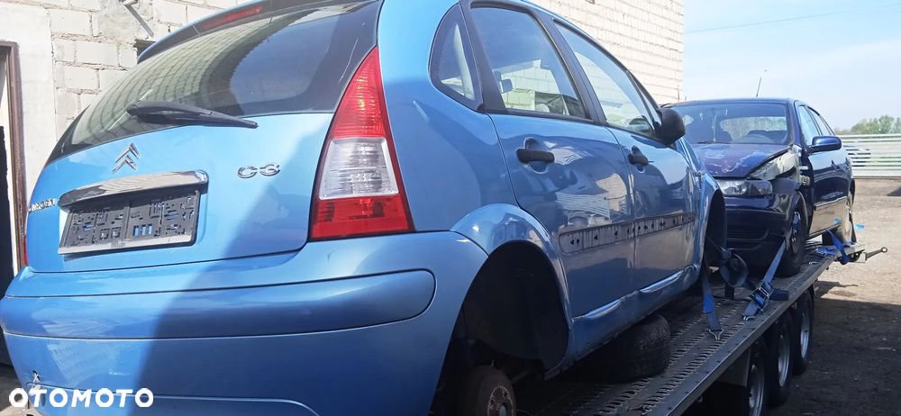 Na części Citroen C3 1.4 8V benzyna  Lift silnik KFV skrzynia zderzak drzwi klapa bagażnika szyby deska rozdzielcza zawieszenie fotele - 1