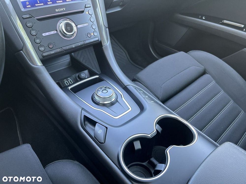 Ford Mondeo 2.0 EcoBlue Titanium - 29
