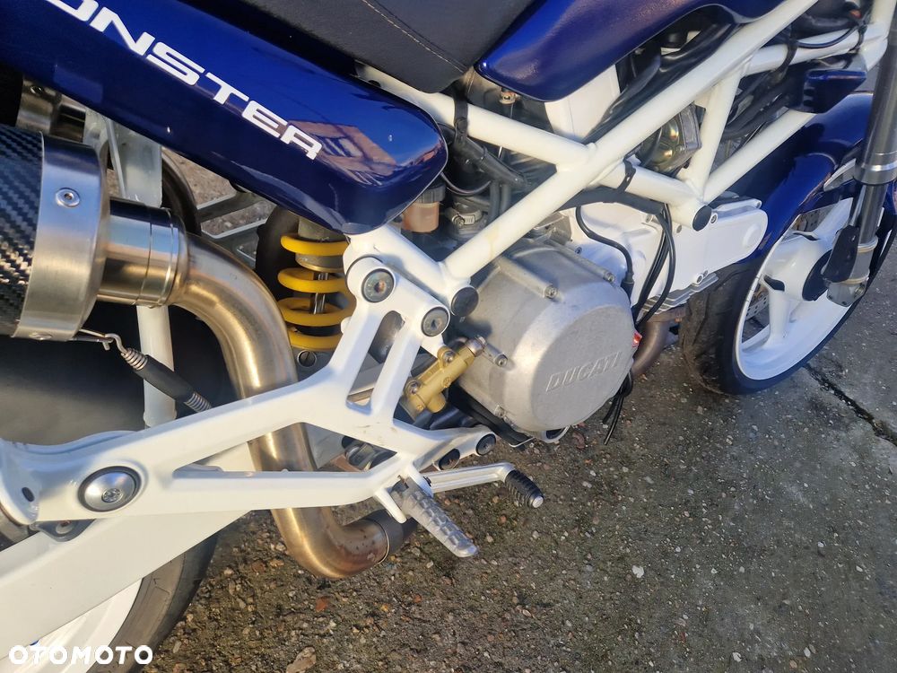 Ducati Monster - 19