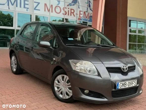 Toyota Auris 1.6 VVT-i Sol - 2