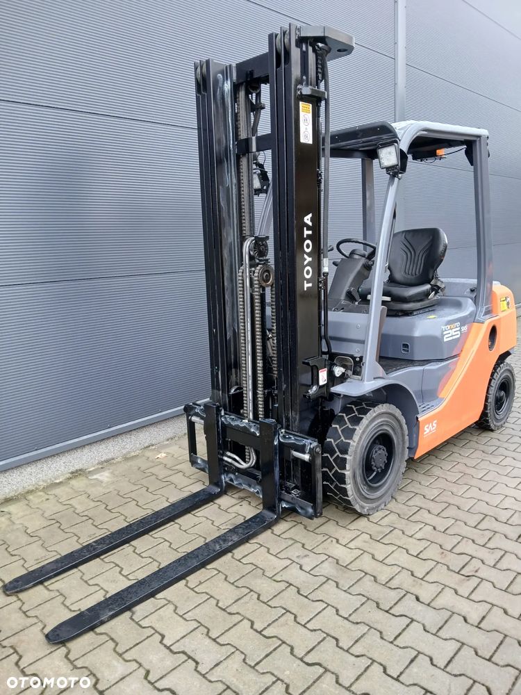 Toyota 52-8FDF25 - 4