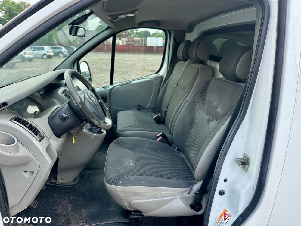 Opel Vivaro - 9