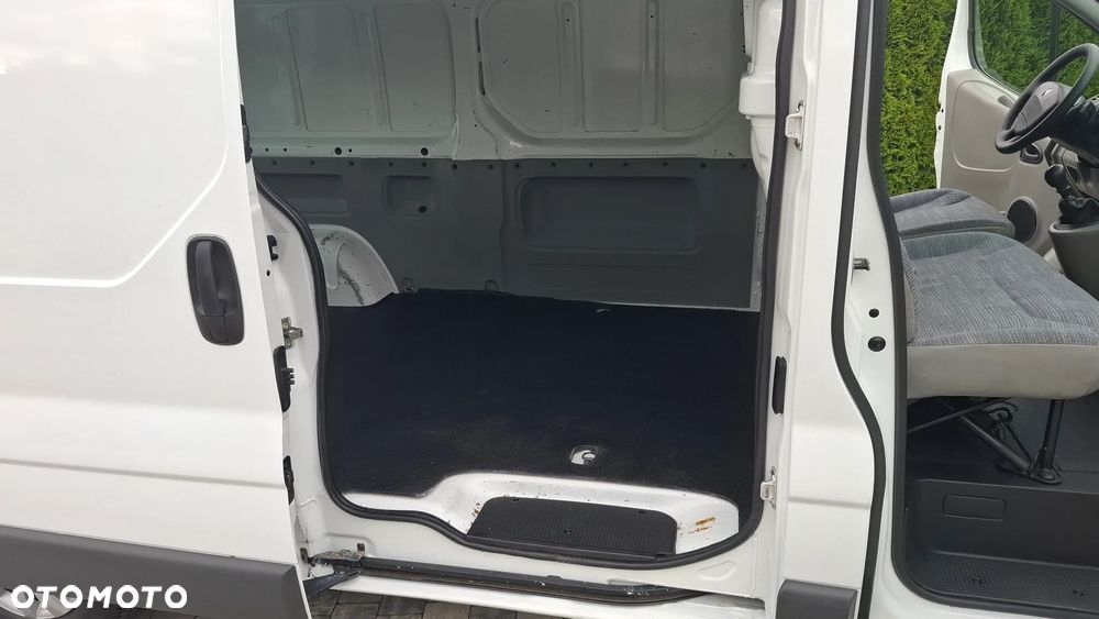 Renault Trafic - 27