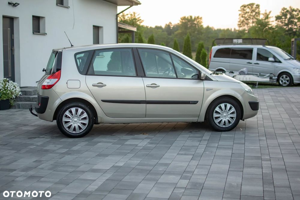 Renault Scenic - 12