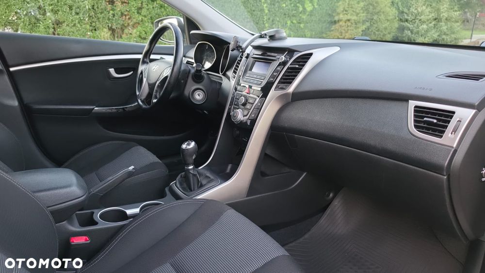 Hyundai i30 i30cw 1.4 Fifa World Cup Edition - 15