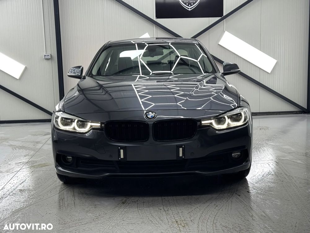 BMW Seria 3 318d Aut. Luxury Line - 2