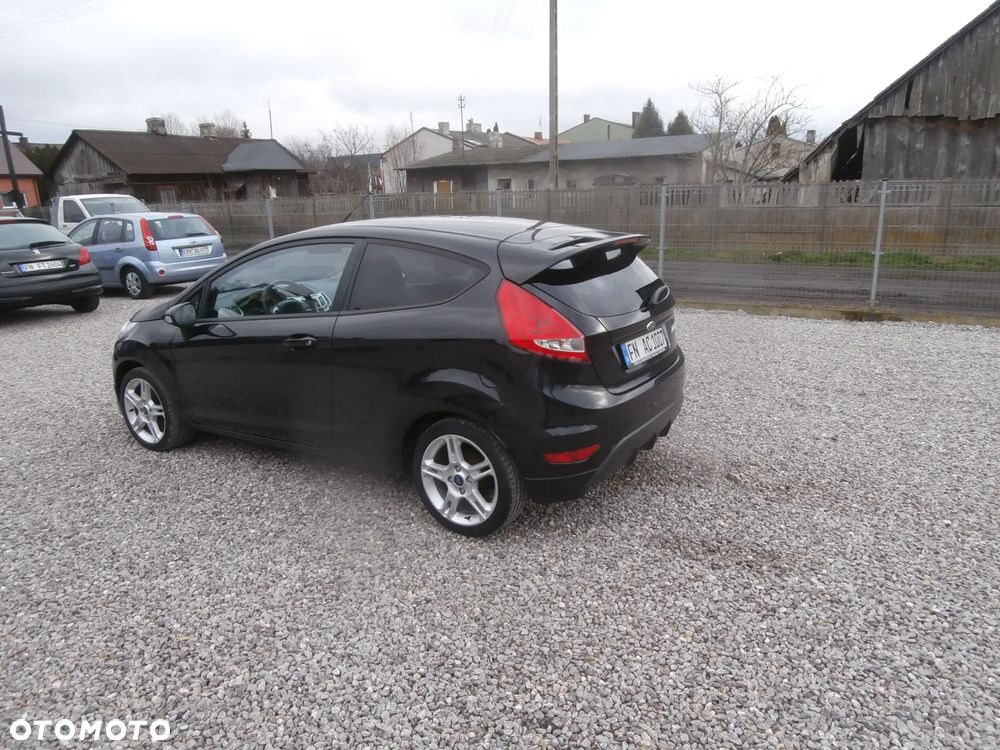 Ford Fiesta 1.6 Sport - 22