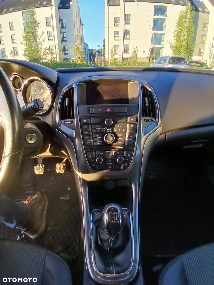 Opel Astra 1.7 CDTI - 8