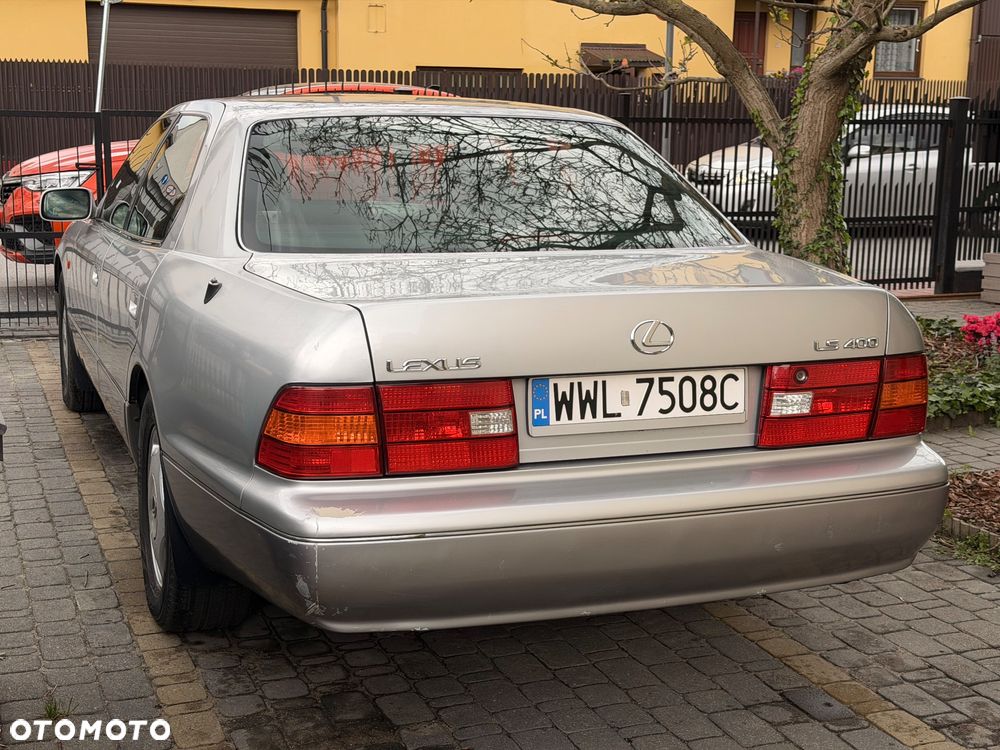Lexus LS Standard - 2