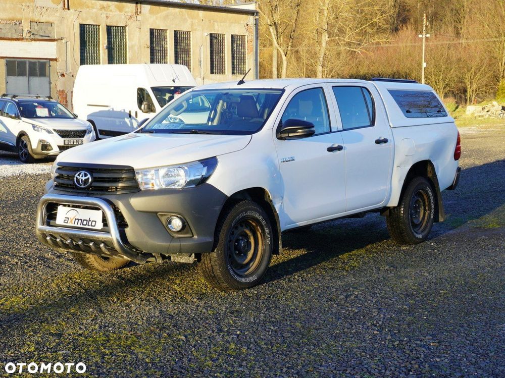 Toyota Hilux - 3