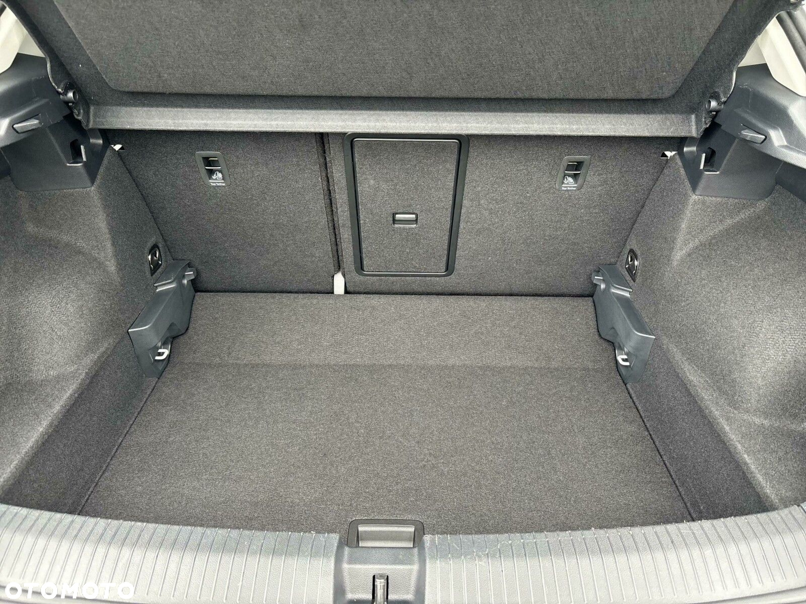 Volkswagen T-Roc - 32