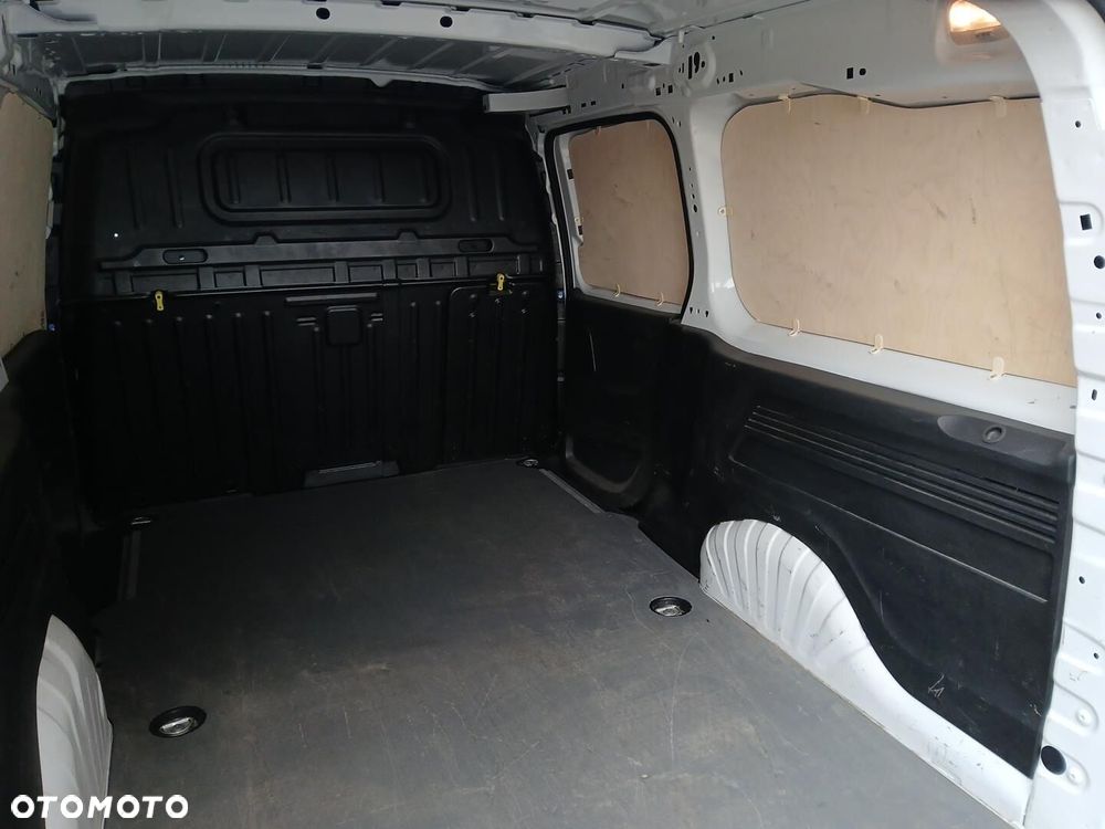 Toyota PROACE CITY - 15