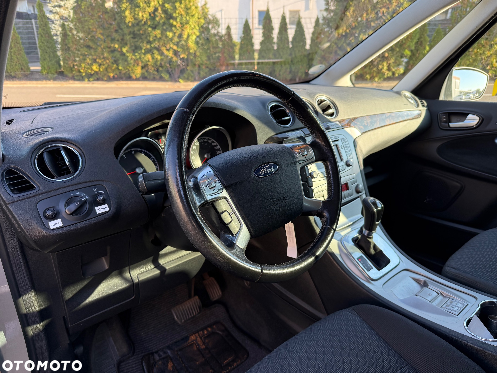 Ford Galaxy 2.3 Ghia - 33
