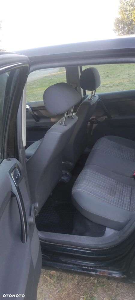 Volkswagen Polo 1.4 16V Comfortline - 8
