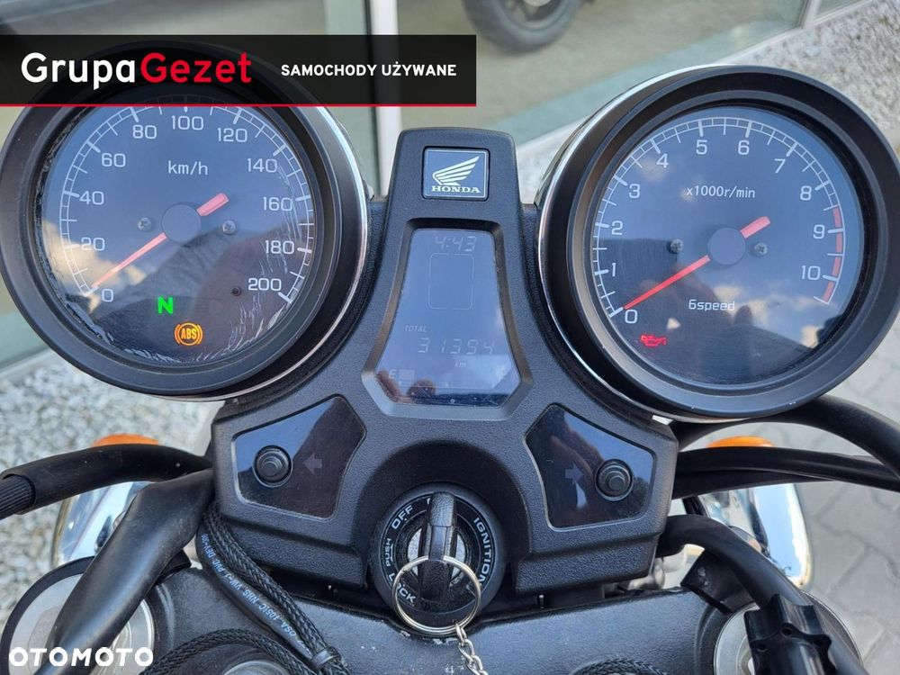 Honda CB - 9