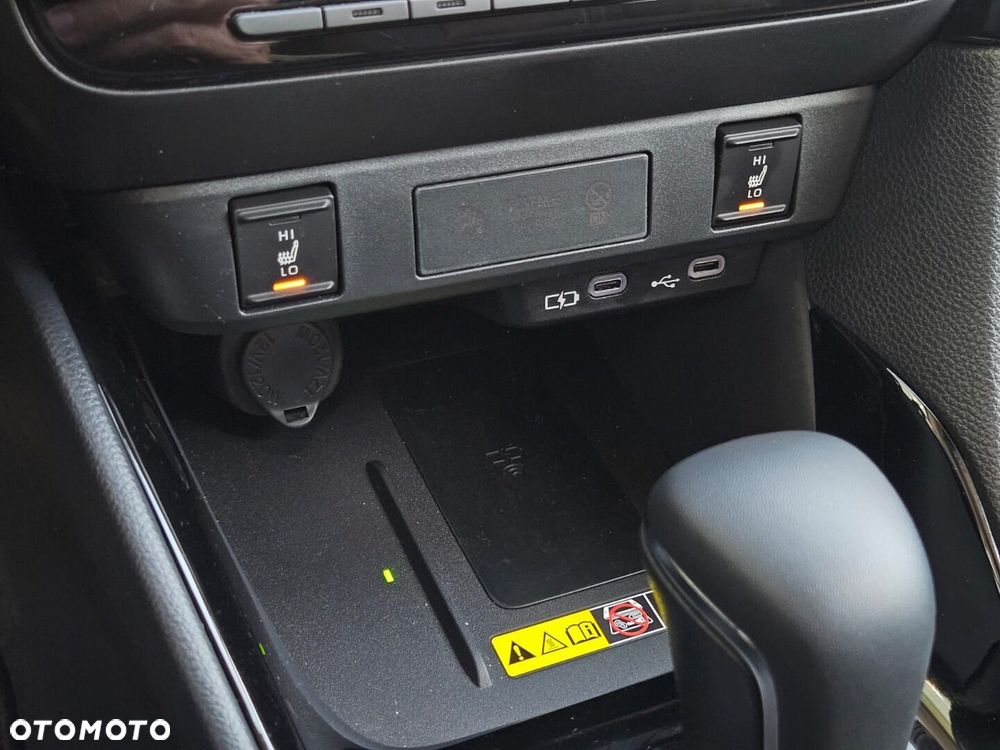 Toyota Yaris Hybrid 1.5 Style - 29