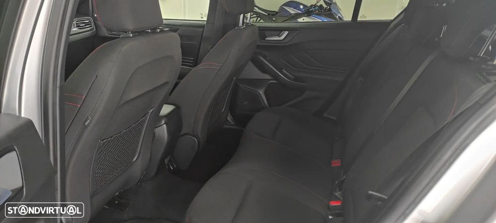 Ford Focus 1.0 EcoBoost MHEV ST-Line - 7