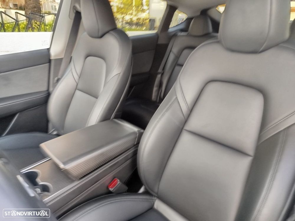 Tesla Model Y Tração Traseira - 32