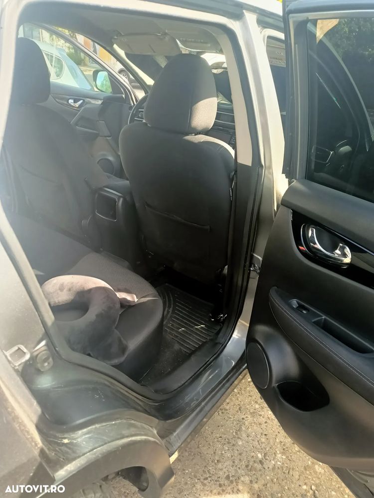 Nissan Qashqai 1.6 DCI DPF Start/Stop acenta - 8