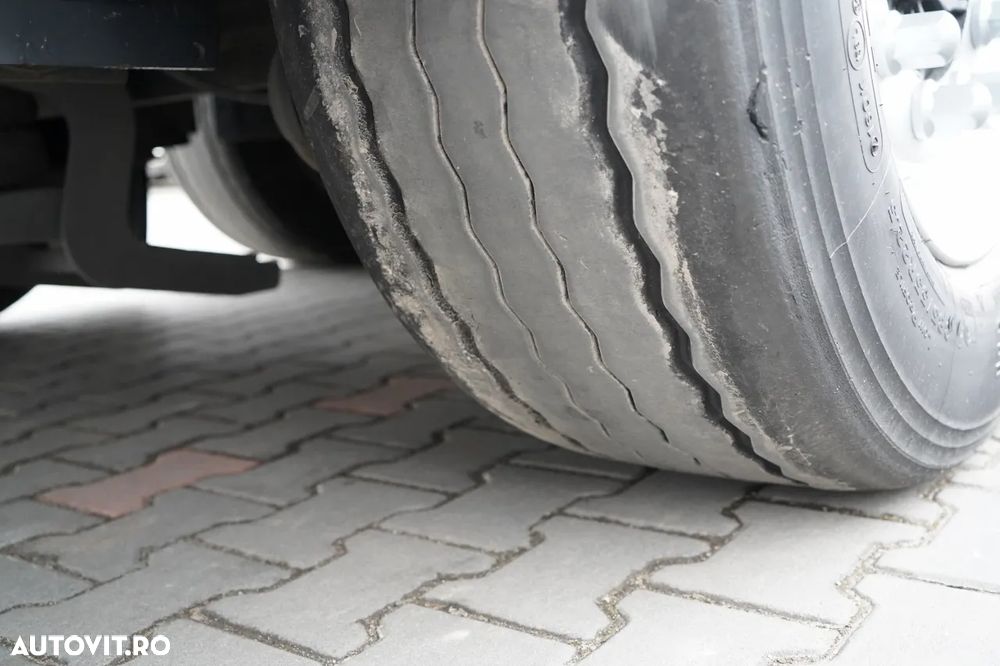 Wielton CORTINĂ / VARIOS / 2x AXE RIDICATIVE / - 24