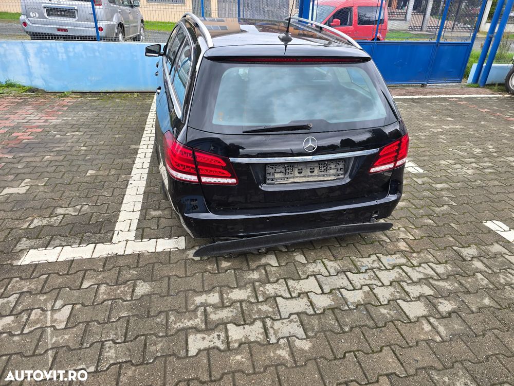 Mercedes-Benz E 200 T BlueTEC 7G-TRONIC - 3