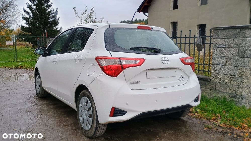 Toyota Yaris 1.5 Active - 6