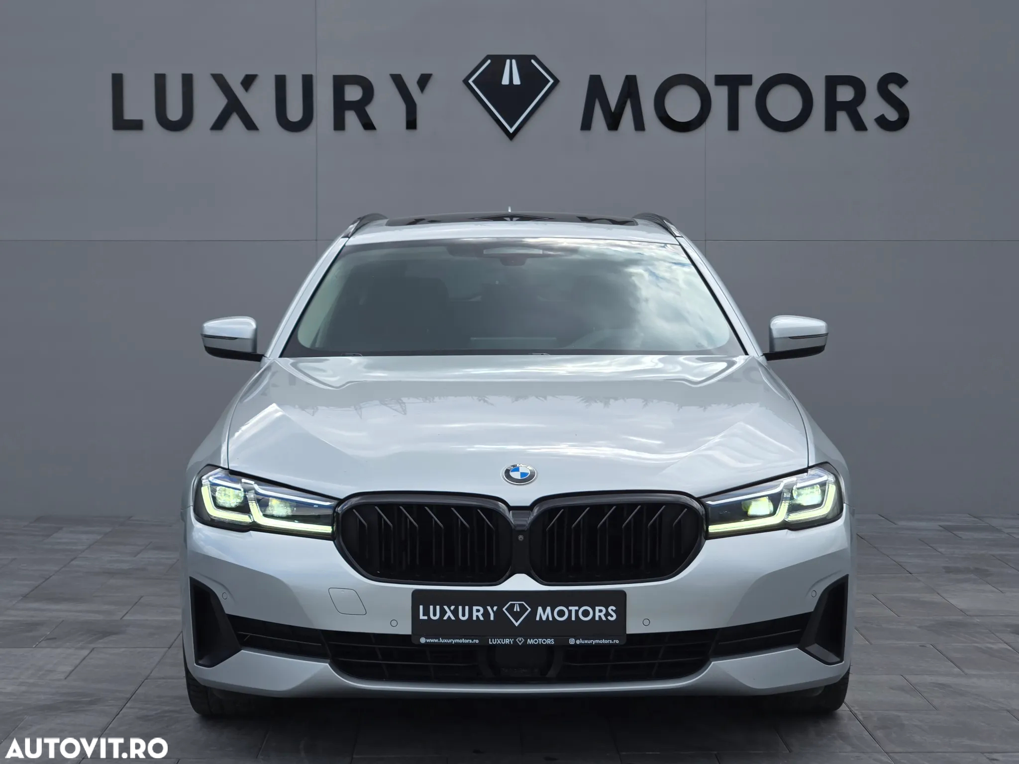 BMW Seria 5 520d Touring Aut. Luxury Line - 3
