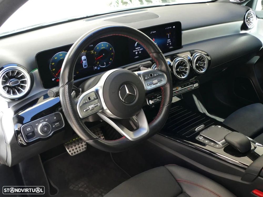 Mercedes-Benz A 200 Limousine AMG Line Aut. - 26