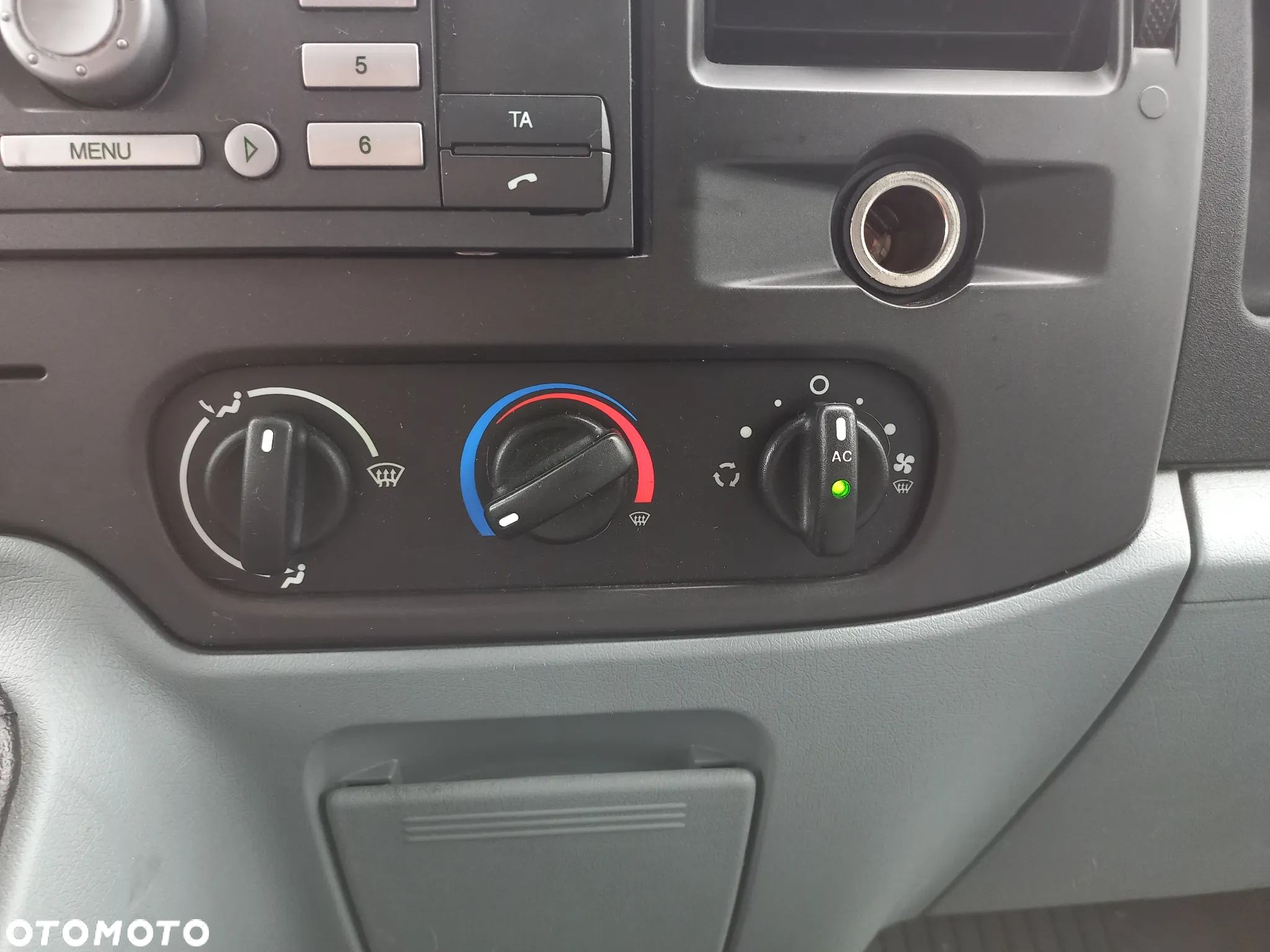 Ford Transit - 21