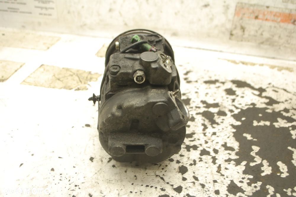 SPRĘŻARKA KOMPRESOR KLIMATYZACJI 8D0260808 VW PASSAT B5 1.9 TDI SKODA SUPERB I - 4