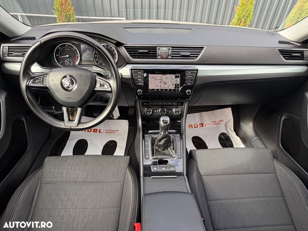 Skoda Superb 2.0 TDI Style - 2
