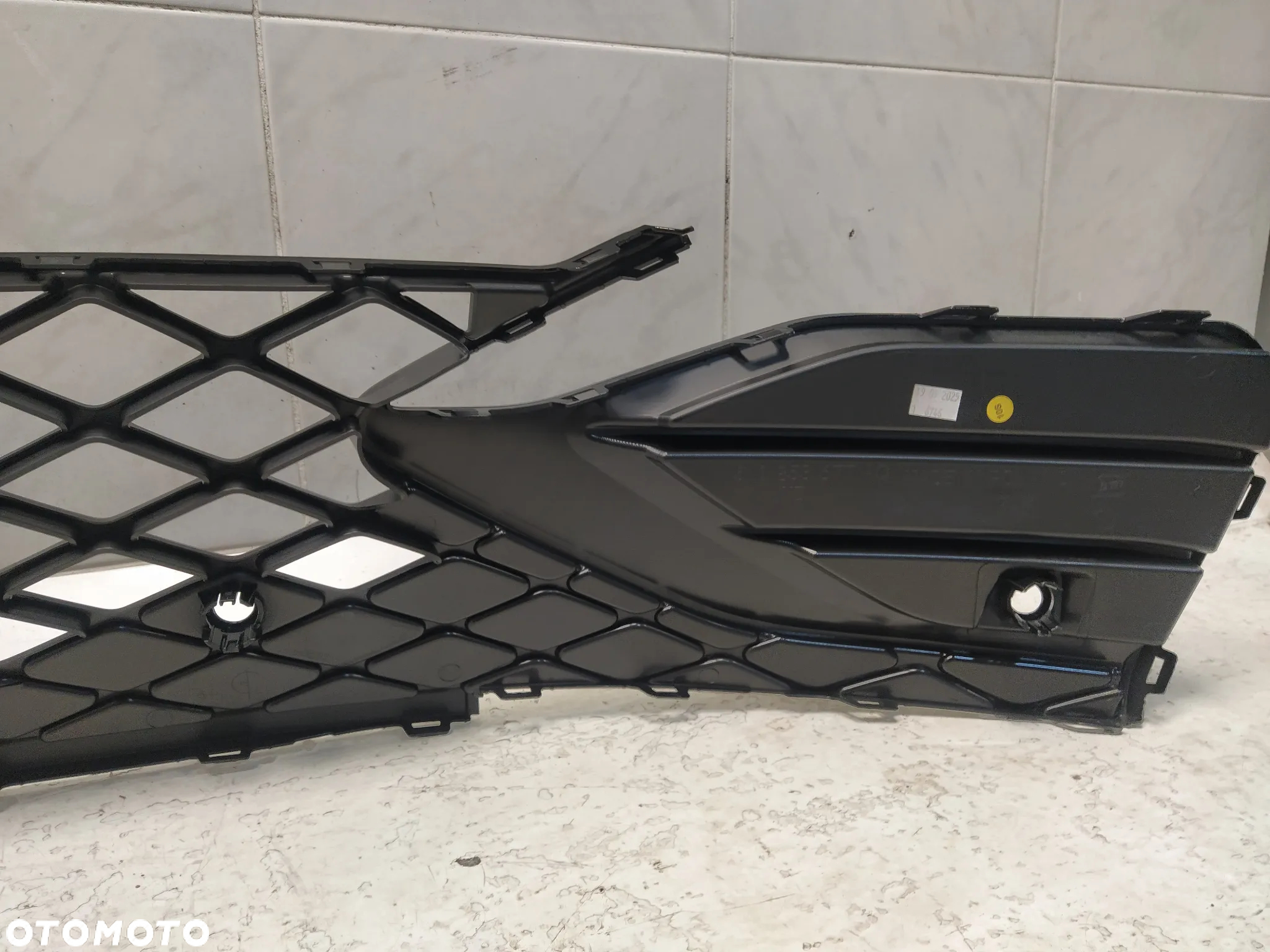VW GOLF 8 VIII LIFT R-LINE KRATKA ZDERZAKA ATRAPA CHŁODNICY GRILL 4XPDC ORYGINAŁ - 9