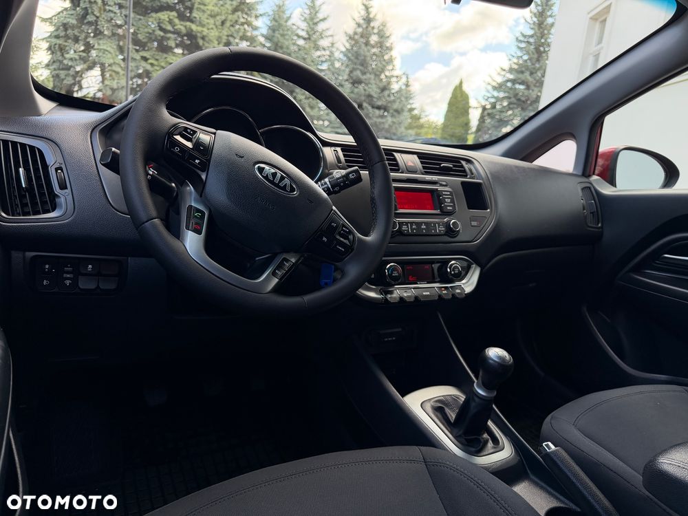 Kia Rio - 29
