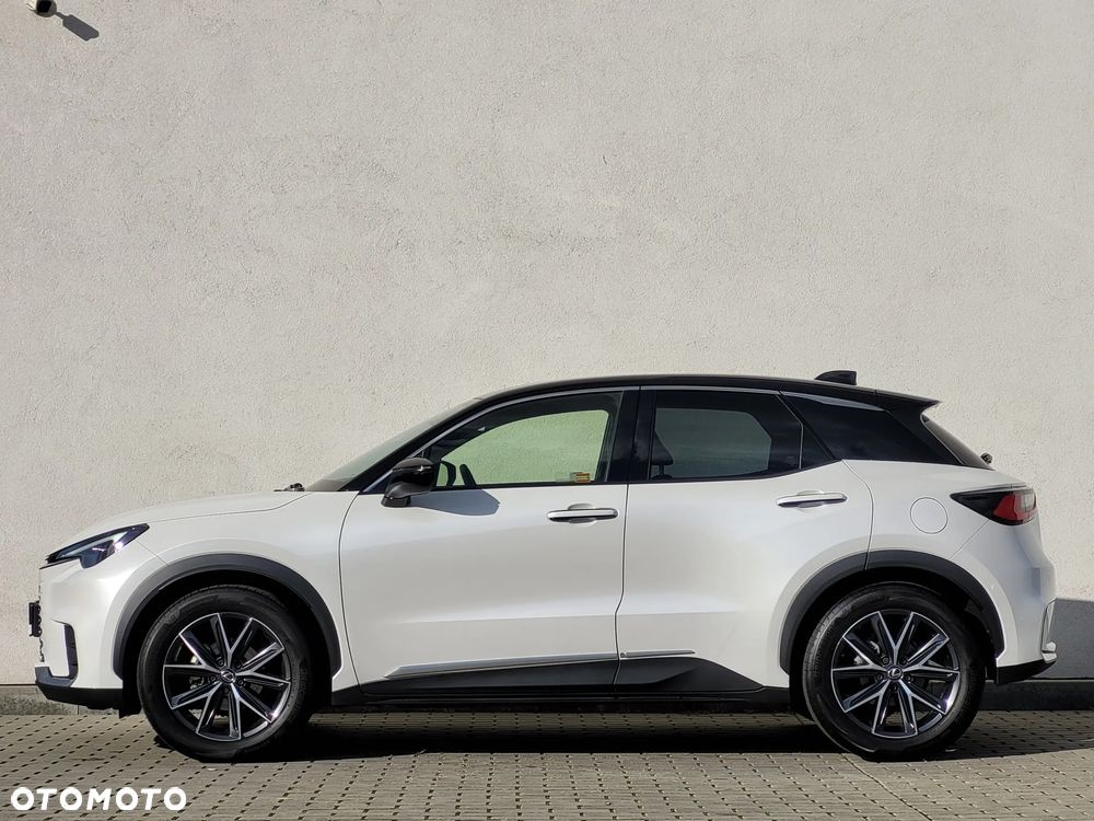 Lexus LBX 1.5 Hybrid Emotion - 8