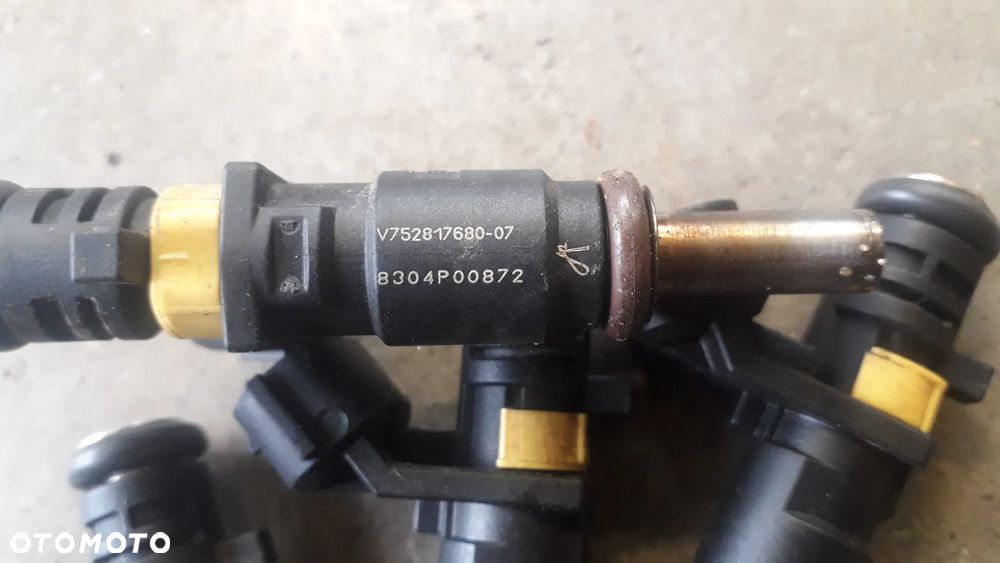 wtrysk wtryskiwacz V752817680 V752817680-07 Citroen c4 I lift 1.6 VTI - 2