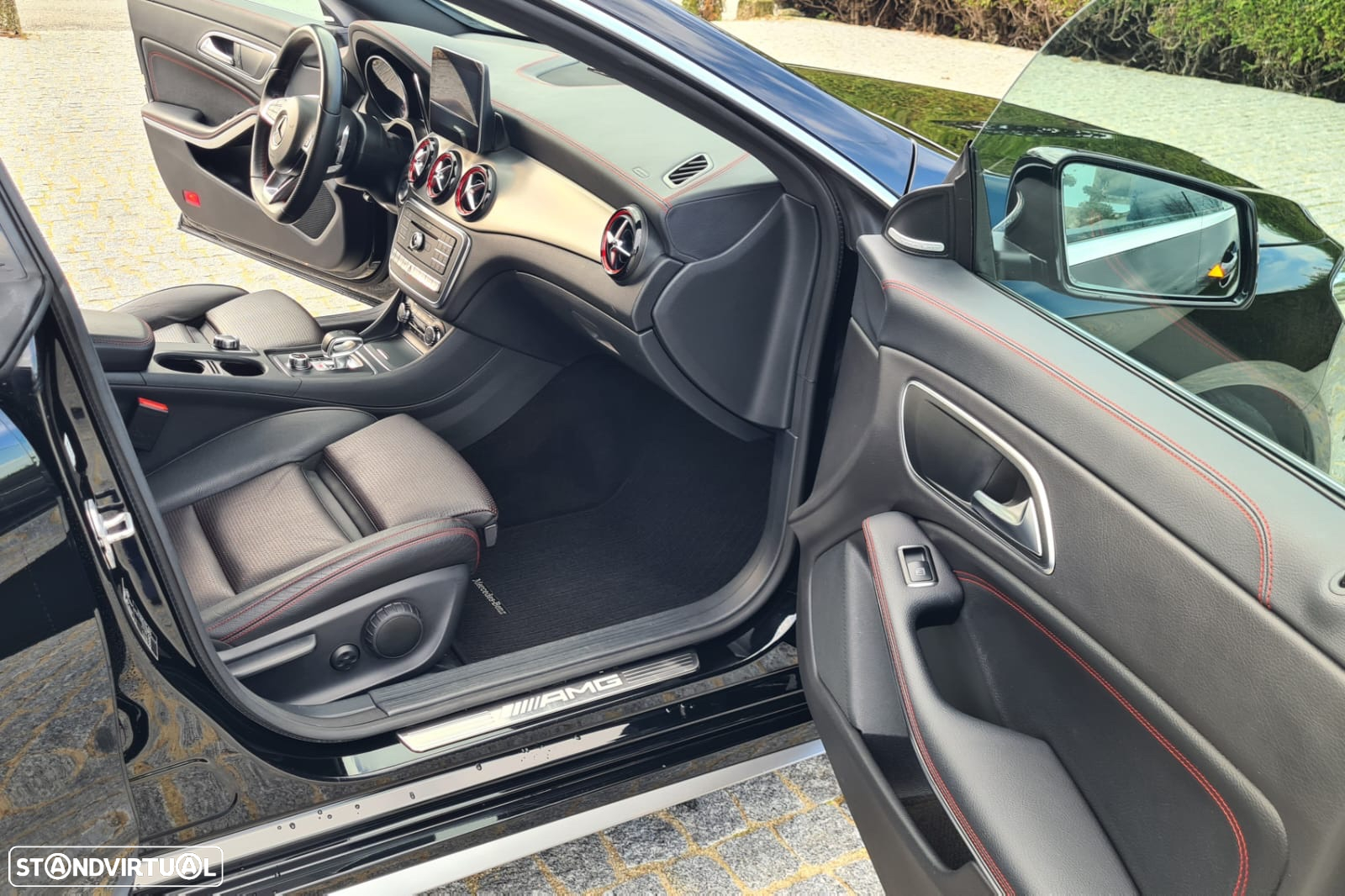 Mercedes-Benz CLA 45 AMG Shooting Brake 4-Matic - 12