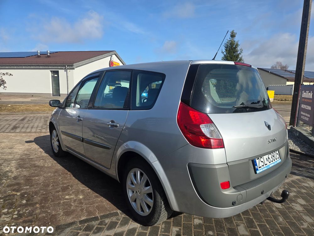 Renault Scenic - 4