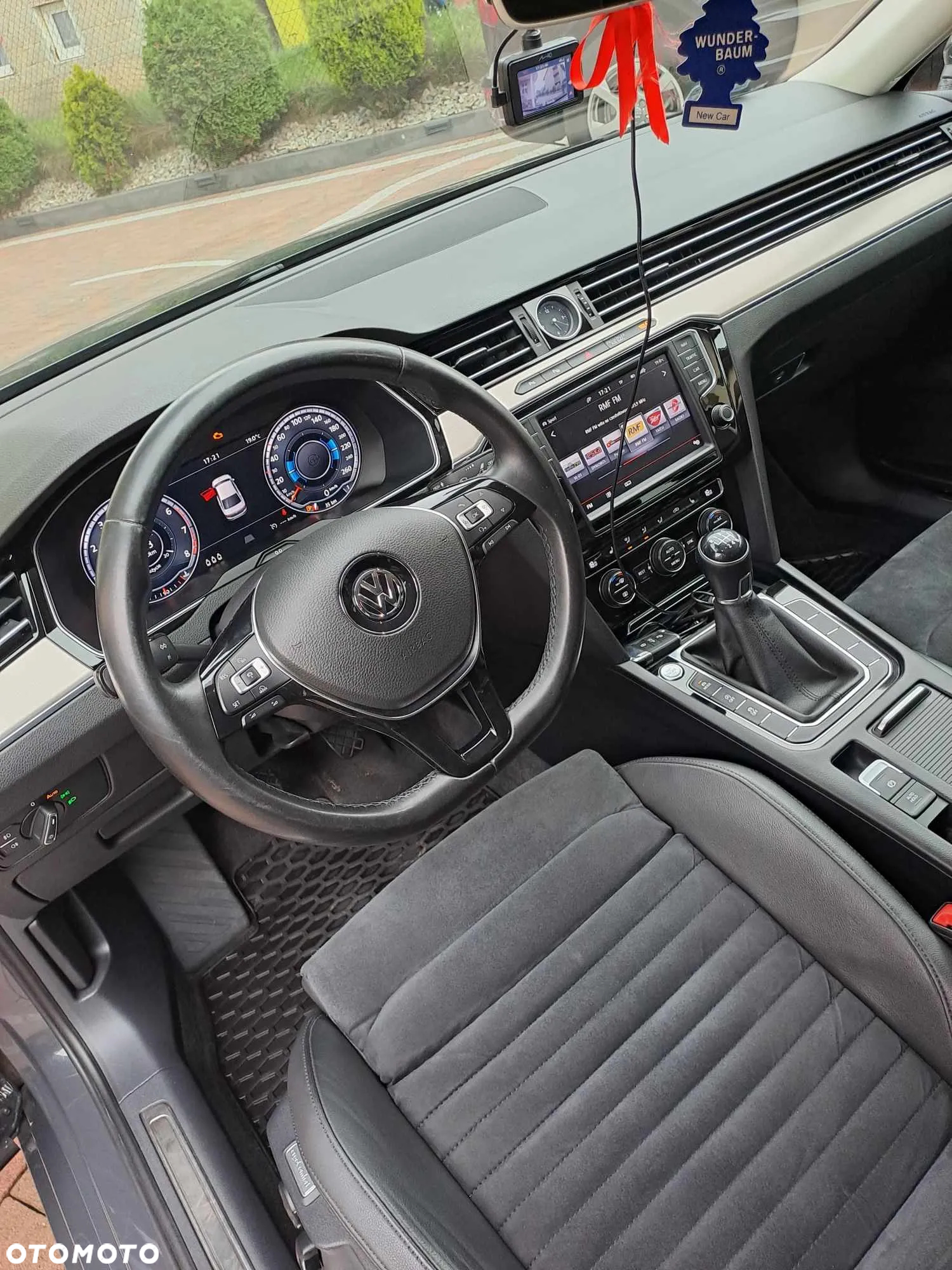 Volkswagen Passat 1.8 TSI BMT Highline - 11