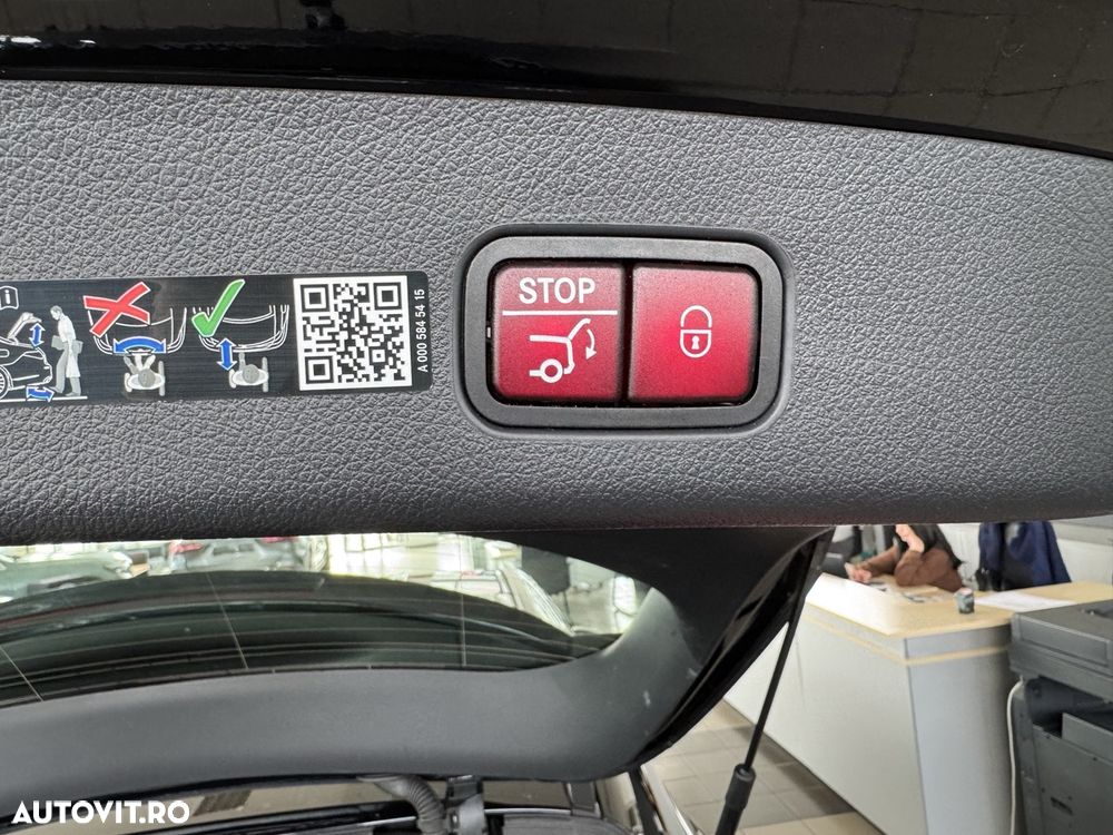 Mercedes-Benz GLC 300 d 4MATIC 9G-TRONIC AMG Line Plus - 11