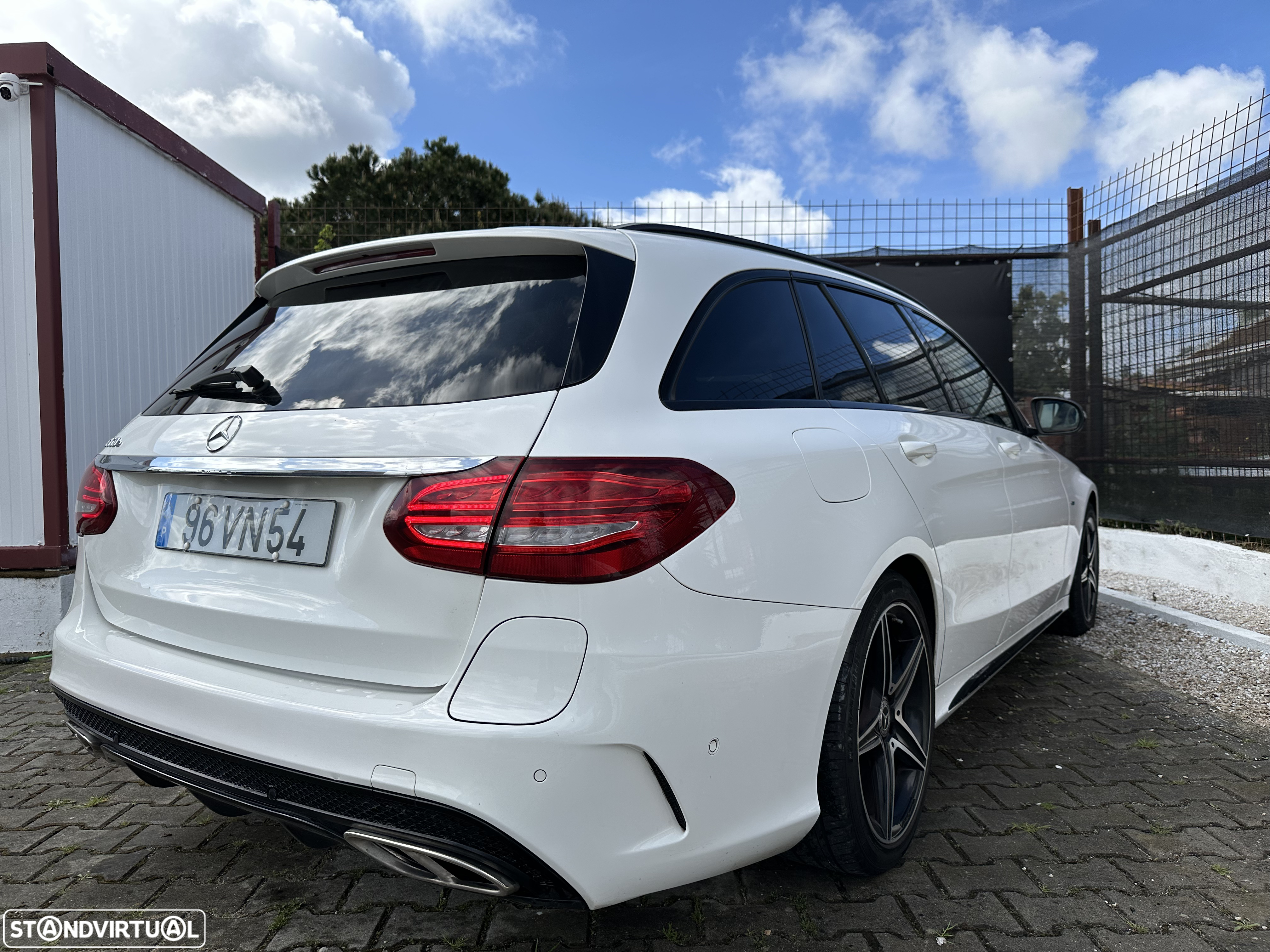 Mercedes-Benz C 350 e - 4